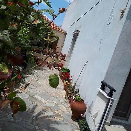 Popi 's Feriehus Skála Sotíros