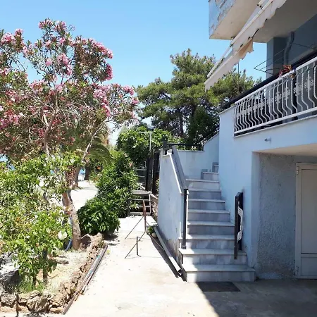 Popi 's * سكالا سوتيروس