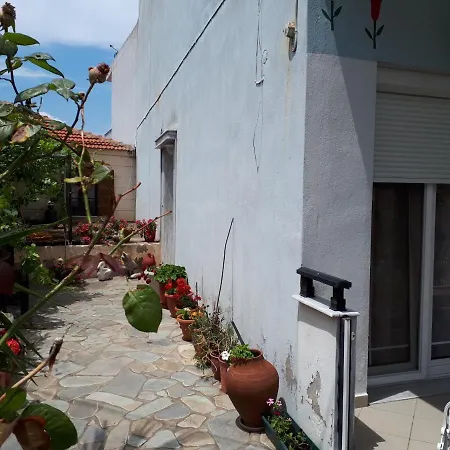 Popi 's * سكالا سوتيروس