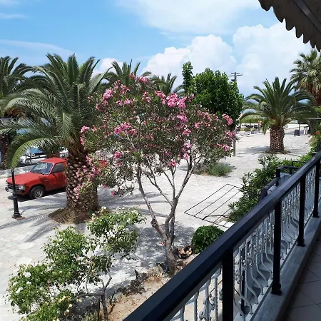 Popi 's * سكالا سوتيروس