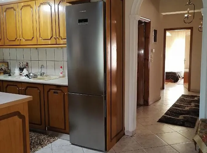 Popi 's Skala Sotiros